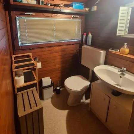 Brunarica Vintage 83 - Nastanitev Z Vkljucenimi Kopalnimi Kartami - With Thermal Riviera Tickets Included Brezice