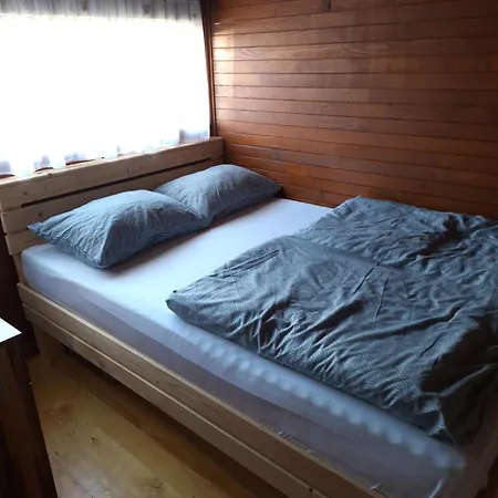 Brunarica Vintage 83 - Nastanitev Z Vkljucenimi Kopalnimi Kartami - With Thermal Riviera Tickets Included Chalet Brežice